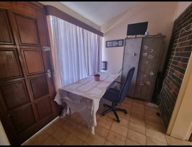 4 BEDROOM HOUSE FOR SALE IN BRACKENHURST